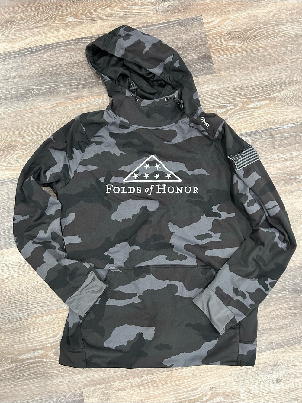 UNRL Folds of Honor hoodie Sz Md Black & Gray Camouflage Hooded Pullover